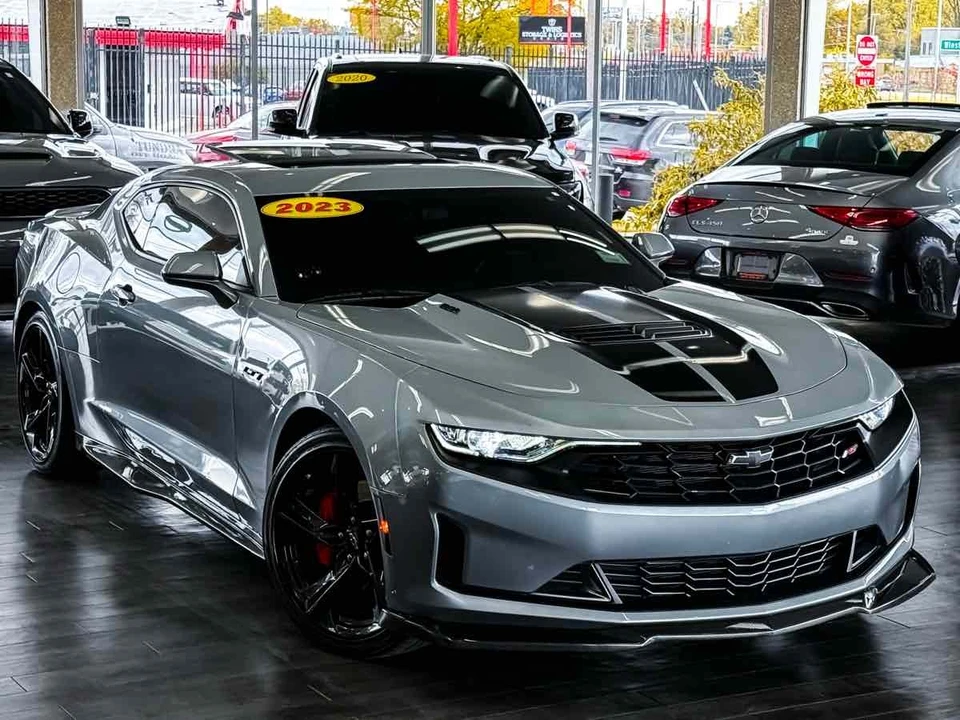 2023 Chevrolet Camaro 6th Gen - Image 2 of 21