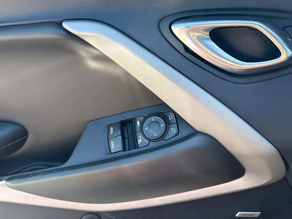 2023 Chevrolet Camaro 6th Gen - Image 26 of 31