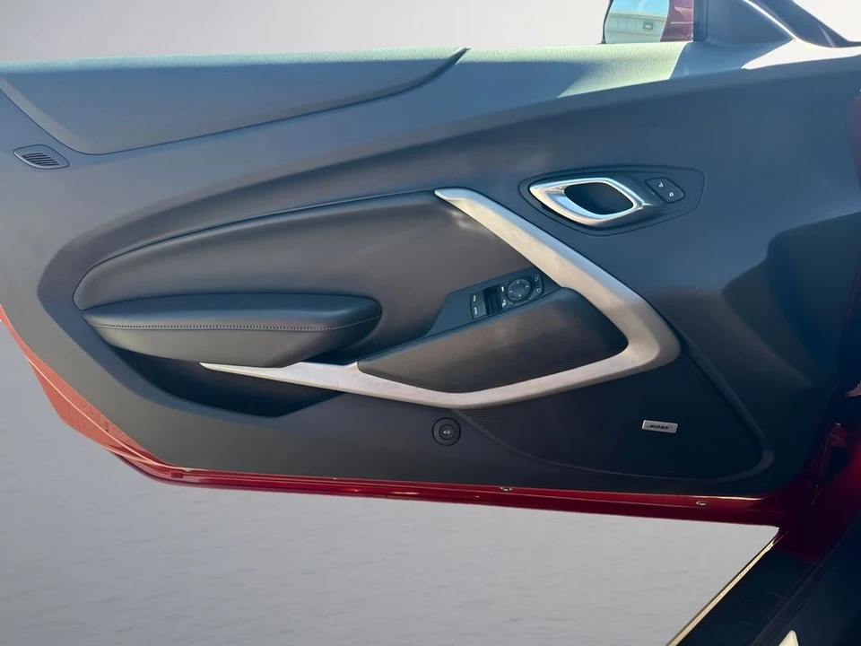 2023 Chevrolet Camaro 6th Gen - Image 25 of 31