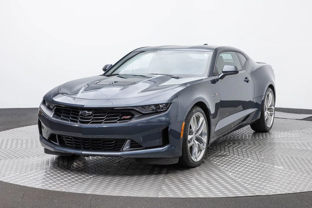 2023 Chevrolet Camaro 6th Gen - Image 2 of 31