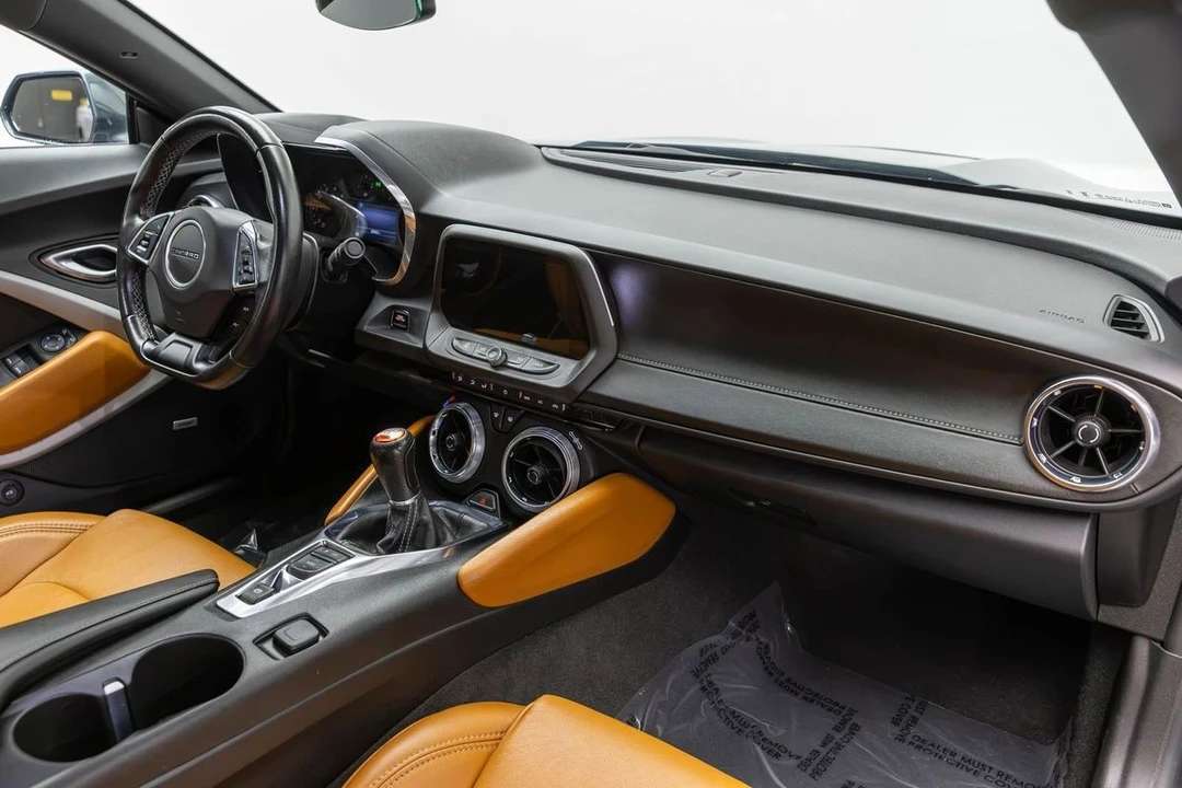2023 Chevrolet Camaro 6th Gen - Image 15 of 31