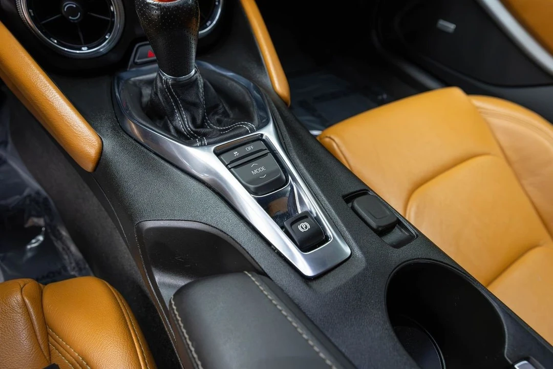 2023 Chevrolet Camaro 6th Gen - Image 26 of 31