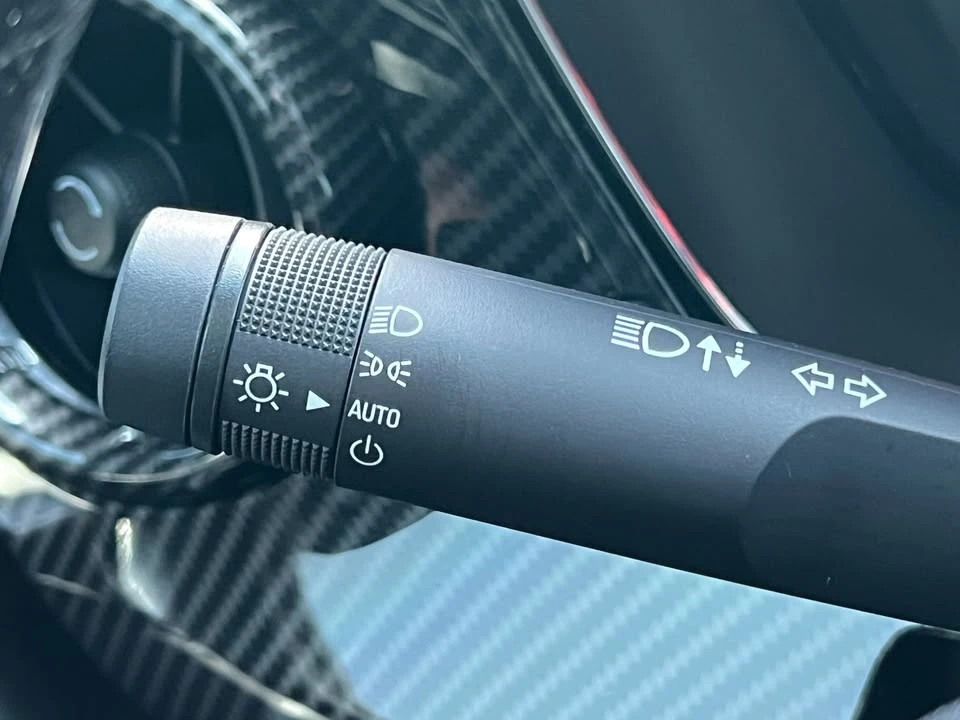 2023 Chevrolet Camaro 6th Gen - Image 17 of 20