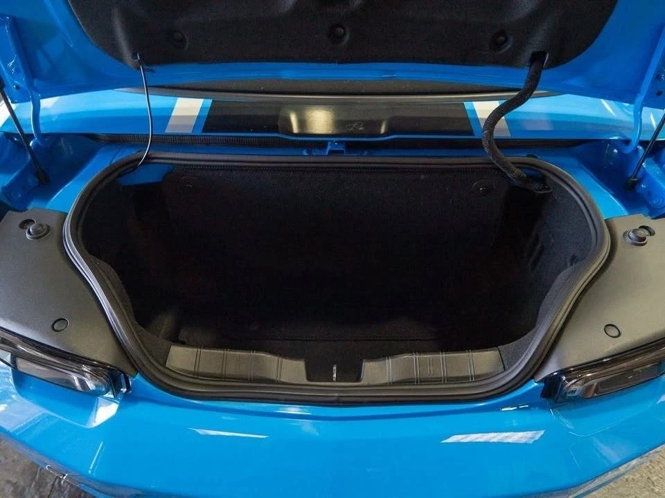 2023 Chevrolet Camaro 6th Gen - Image 10 of 20