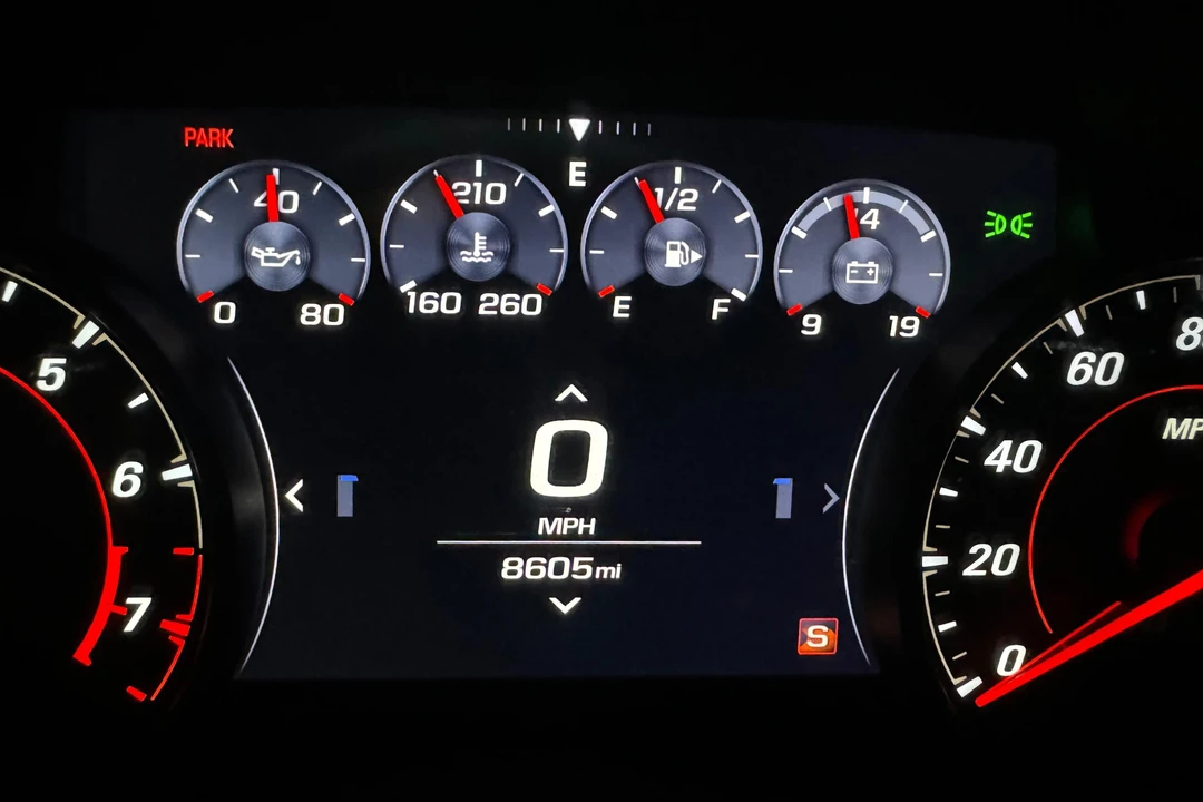 2023 Chevrolet Camaro SS 6th Gen - Image 25 of 31