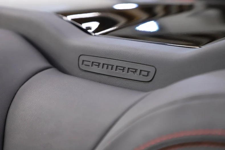 2023 Chevrolet Camaro ZL1 6th Gen - Image 12 of 31