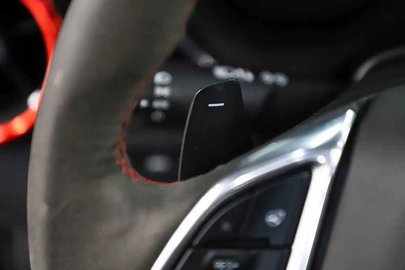 2023 Chevrolet Camaro ZL1 6th Gen - Image 26 of 31