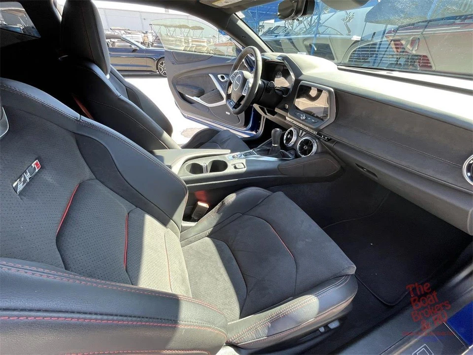 2023 Chevrolet Camaro ZL1 6th Gen - Image 14 of 16