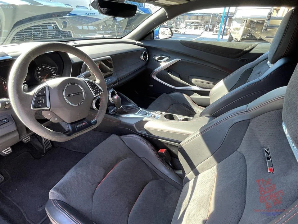 2023 Chevrolet Camaro ZL1 6th Gen - Image 12 of 16