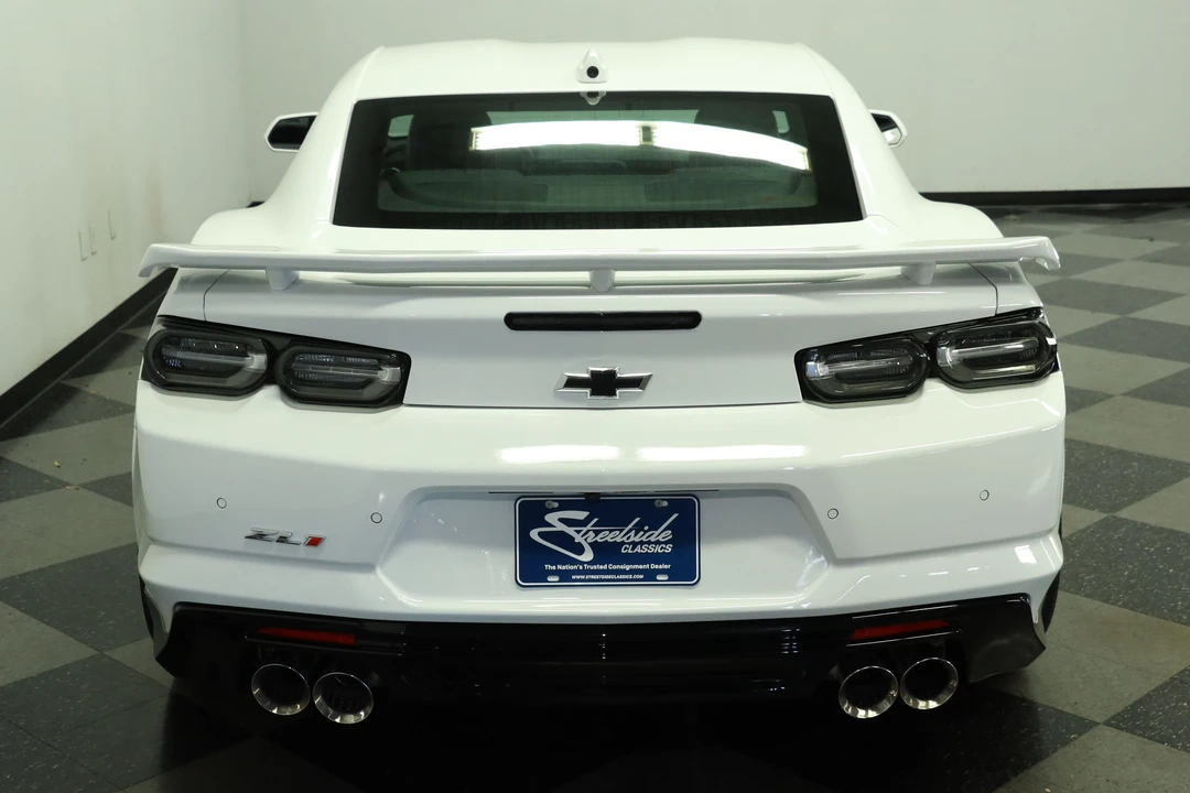 2023 Chevrolet Camaro ZL1 6th Gen - Image 9 of 31