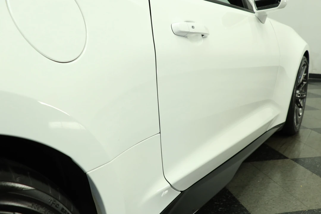 2023 Chevrolet Camaro ZL1 6th Gen - Image 27 of 31