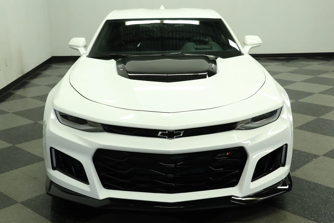 2023 Chevrolet Camaro ZL1 6th Gen - Image 16 of 31