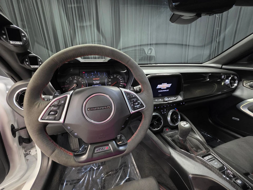 2023 Chevrolet Camaro ZL1 6th Gen - Image 26 of 31