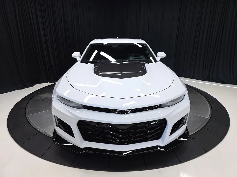 2023 Chevrolet Camaro ZL1 6th Gen - Image 10 of 31