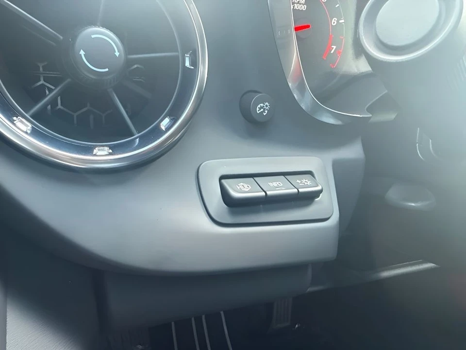 2023 Chevrolet Camaro ZL1 6th Gen - Image 23 of 31