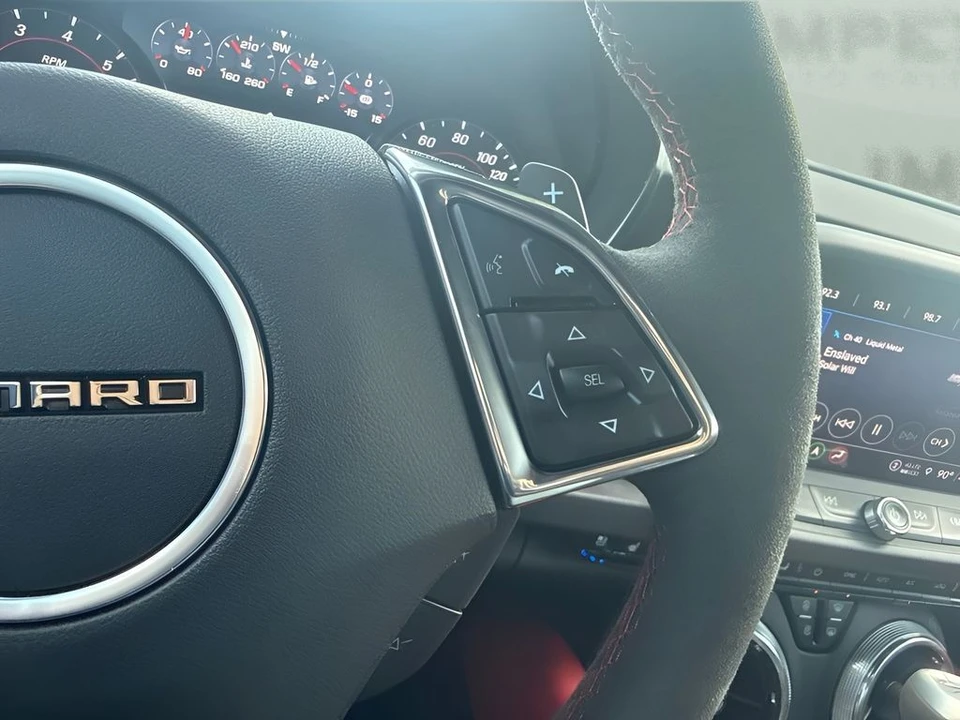 2023 Chevrolet Camaro ZL1 6th Gen - Image 17 of 31