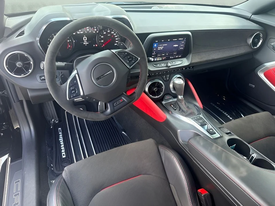 2023 Chevrolet Camaro ZL1 6th Gen - Image 14 of 31