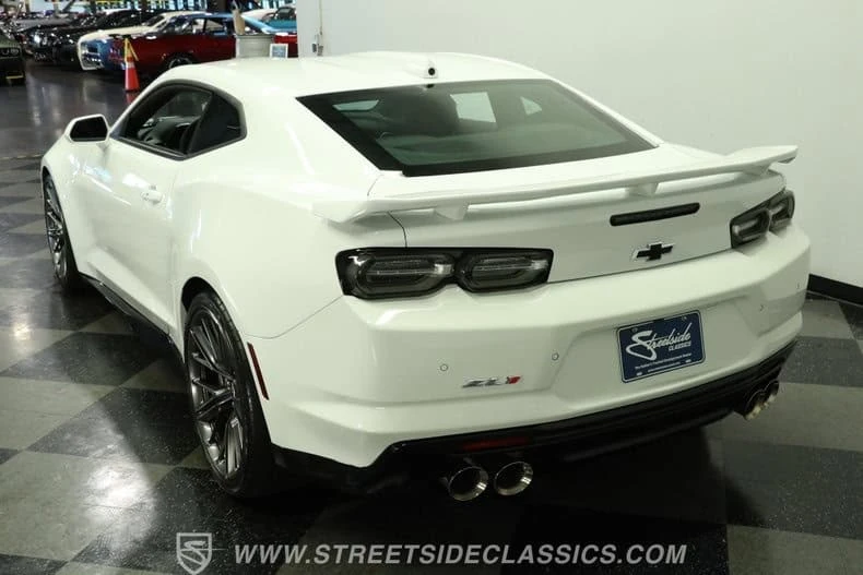 2023 Chevrolet Camaro ZL1 6th Gen - Image 7 of 29