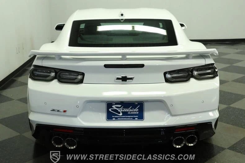 2023 Chevrolet Camaro ZL1 6th Gen - Image 11 of 29