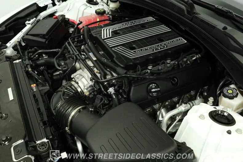2023 Chevrolet Camaro ZL1 6th Gen - Image 15 of 29