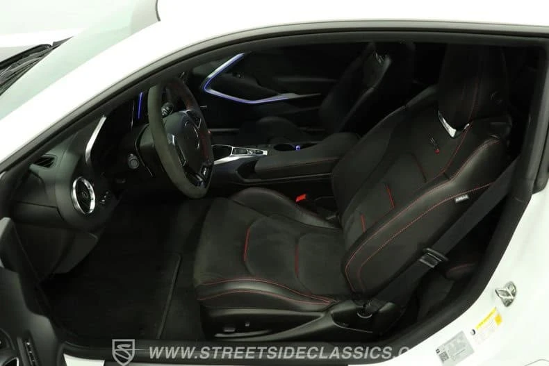2023 Chevrolet Camaro ZL1 6th Gen - Image 17 of 29