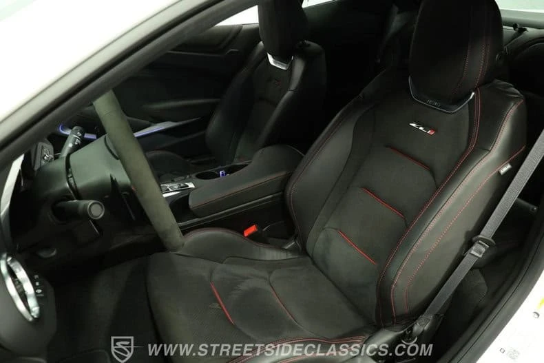 2023 Chevrolet Camaro ZL1 6th Gen - Image 23 of 29