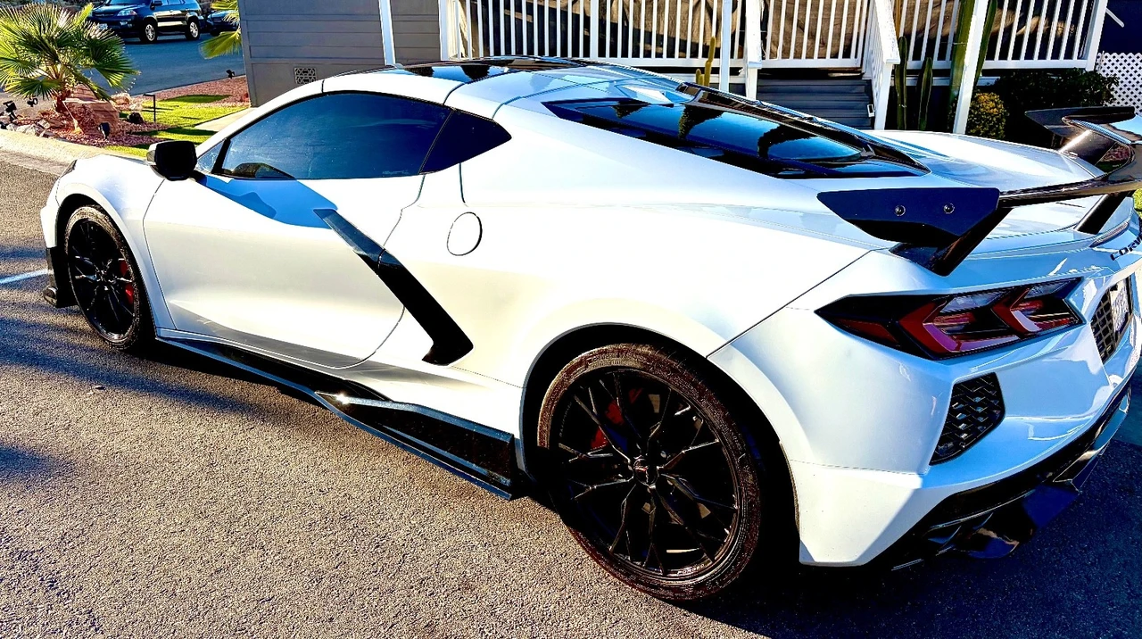 2023 Chevrolet Corvette C8 - Image 17 of 17