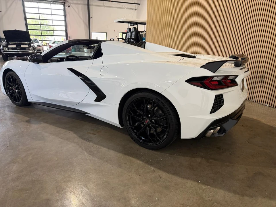 2023 Chevrolet Corvette C8 - Image 7 of 31