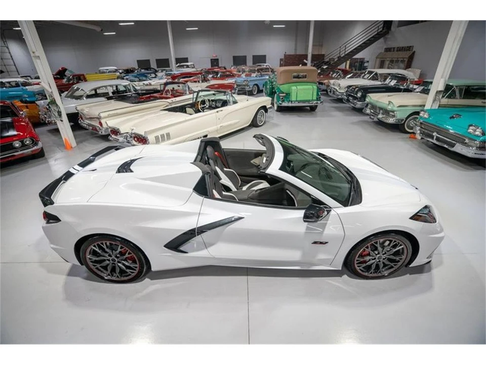 2023 Chevrolet Corvette C8 - Image 6 of 31