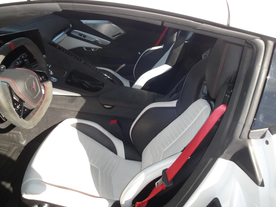 2023 Chevrolet Corvette C8 - Image 8 of 17