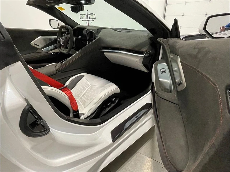 2023 Chevrolet Corvette C8 - Image 27 of 31