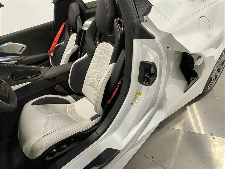 2023 Chevrolet Corvette C8 - Image 21 of 31
