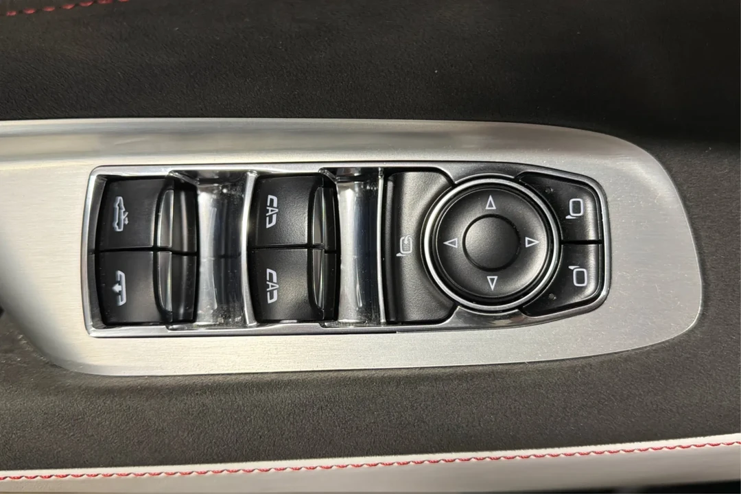 2023 Chevrolet Corvette C8 - Image 18 of 31