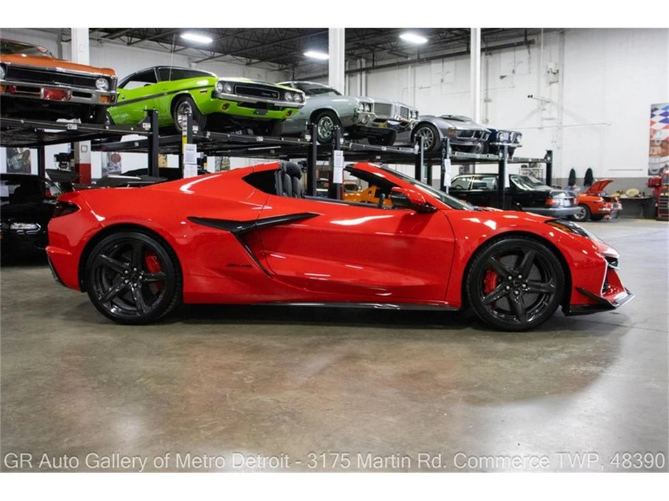 2023 Chevrolet Corvette C8 - Image 9 of 31