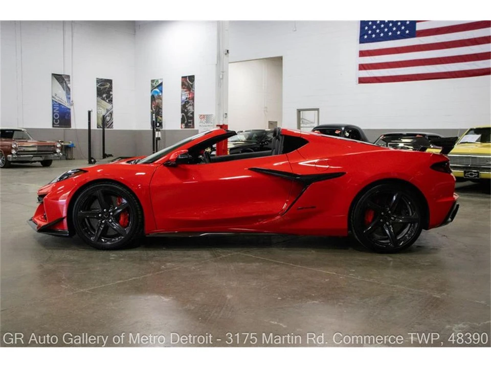2023 Chevrolet Corvette C8 - Image 4 of 31