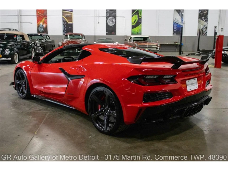 2023 Chevrolet Corvette C8 - Image 5 of 31