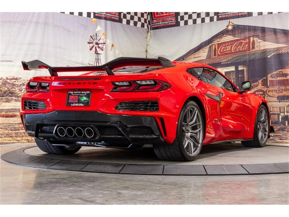 2023 Chevrolet Corvette C8 - Image 7 of 31