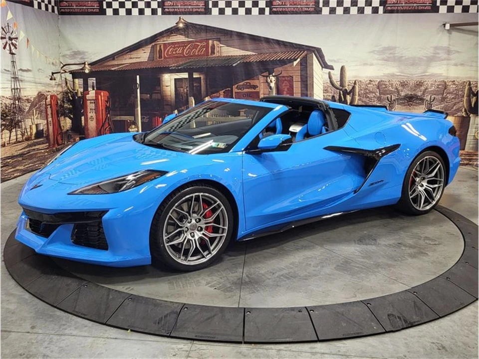2023 Chevrolet Corvette C8 - Image 6 of 31