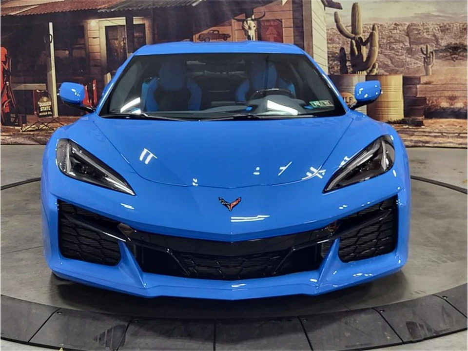 2023 Chevrolet Corvette C8 - Image 3 of 31