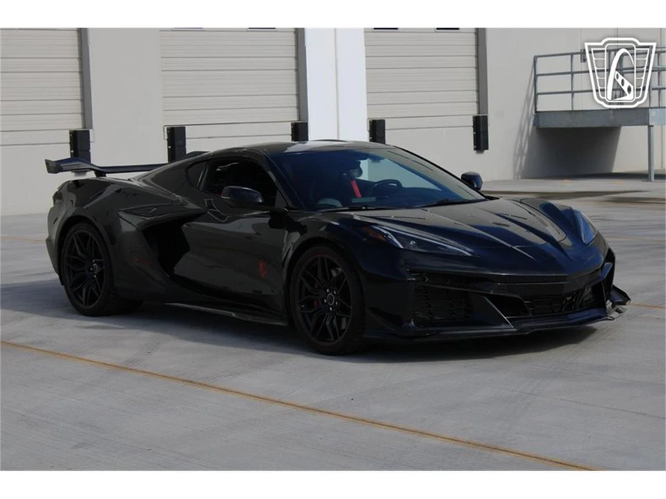 2023 Chevrolet Corvette C8 - Image 3 of 31