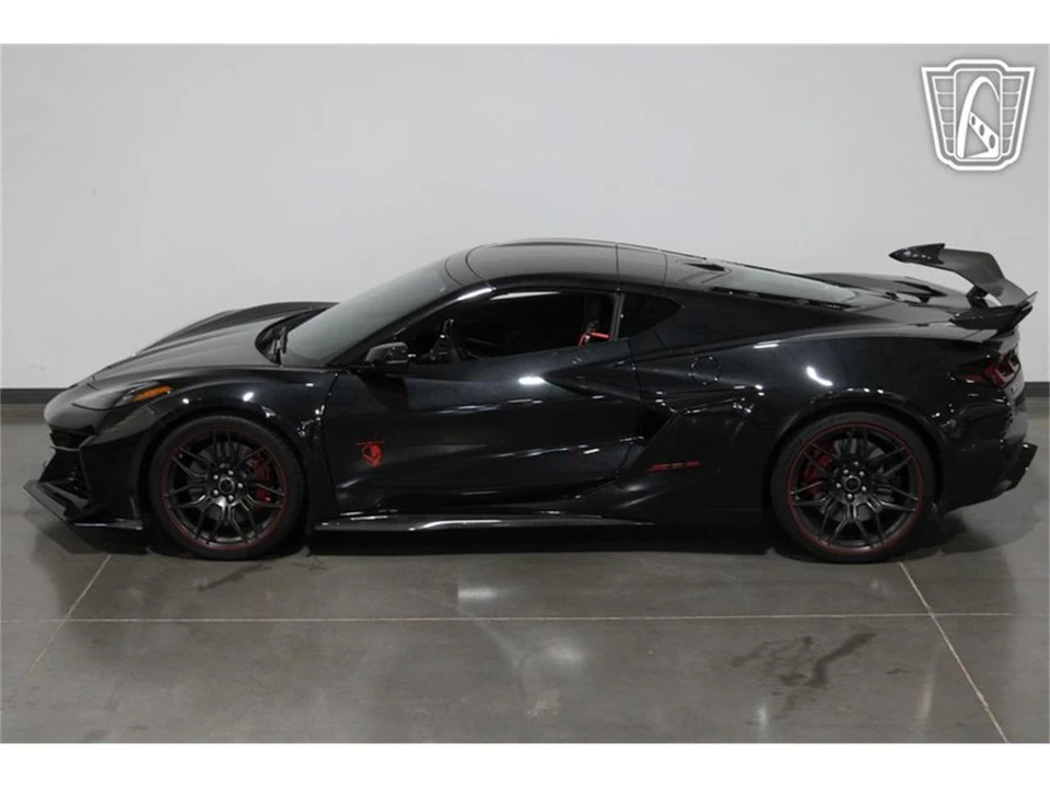 2023 Chevrolet Corvette C8 - Image 10 of 31