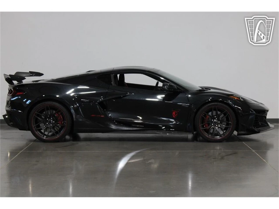 2023 Chevrolet Corvette C8 - Image 15 of 31