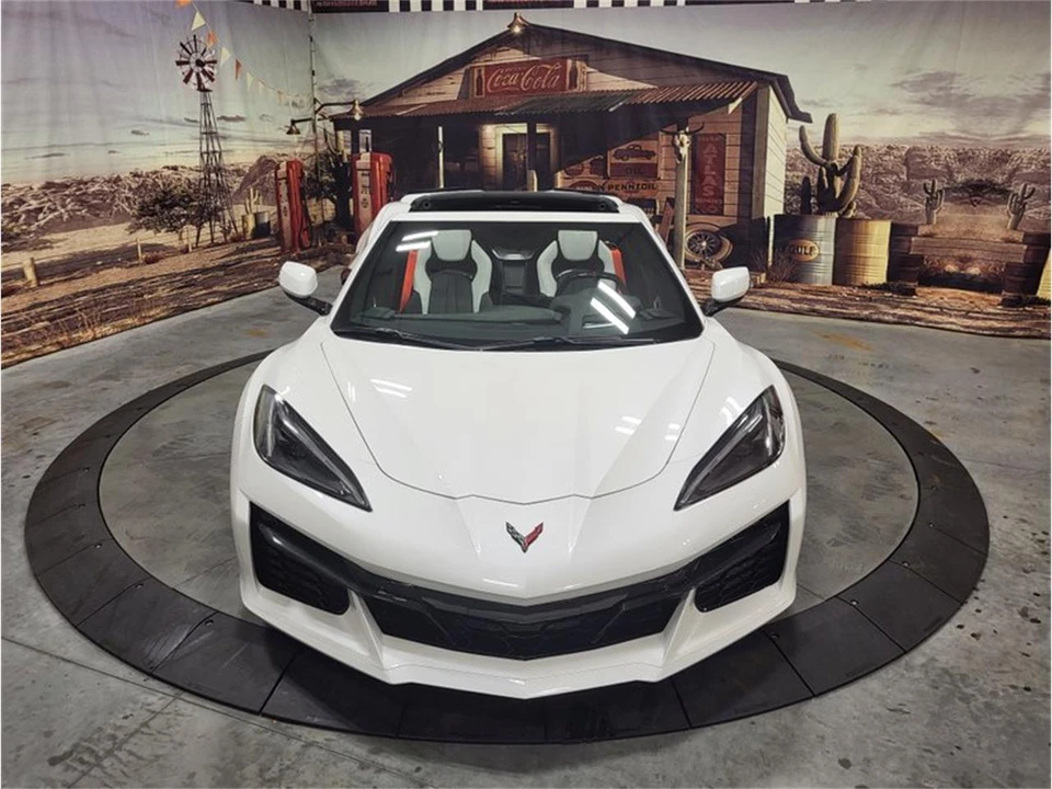 2023 Chevrolet Corvette C8 - Image 7 of 31