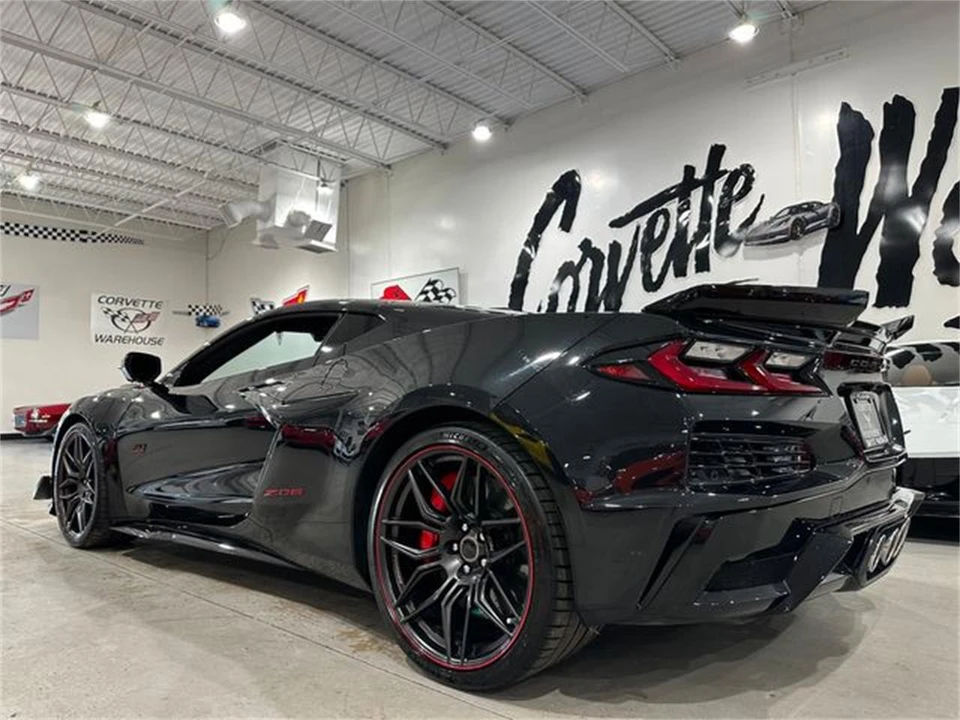2023 Chevrolet Corvette C8 - Image 4 of 30
