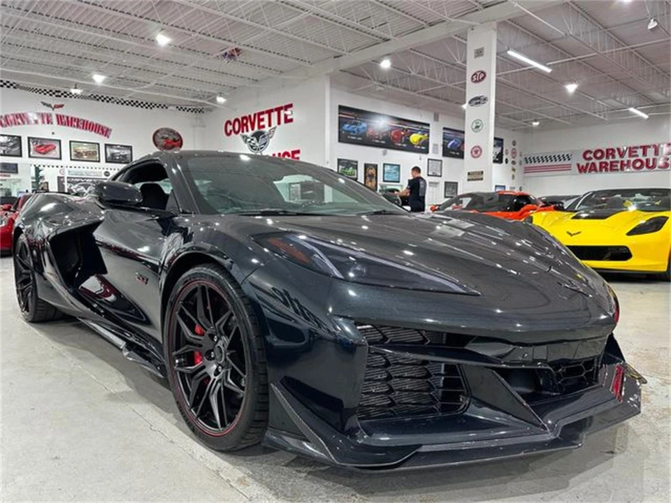 2023 Chevrolet Corvette C8 - Image 5 of 30