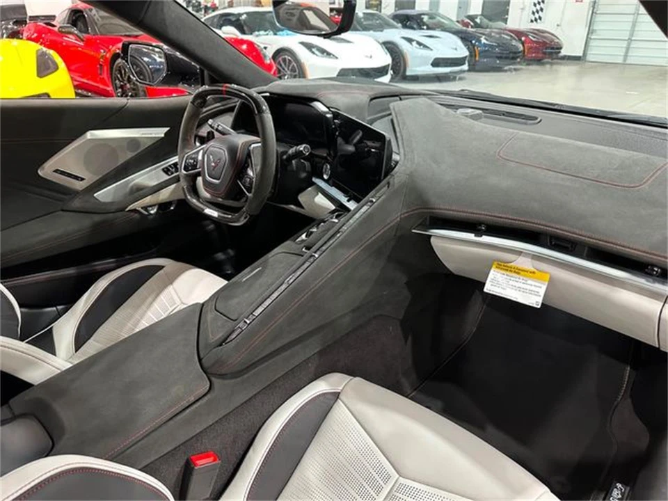 2023 Chevrolet Corvette C8 - Image 10 of 30