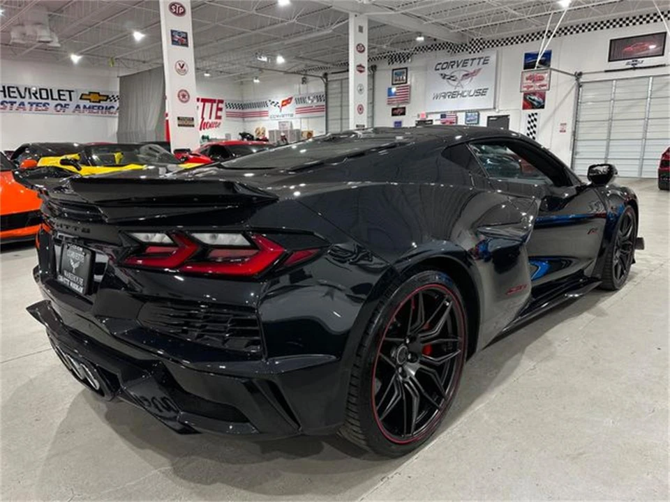 2023 Chevrolet Corvette C8 - Image 18 of 30