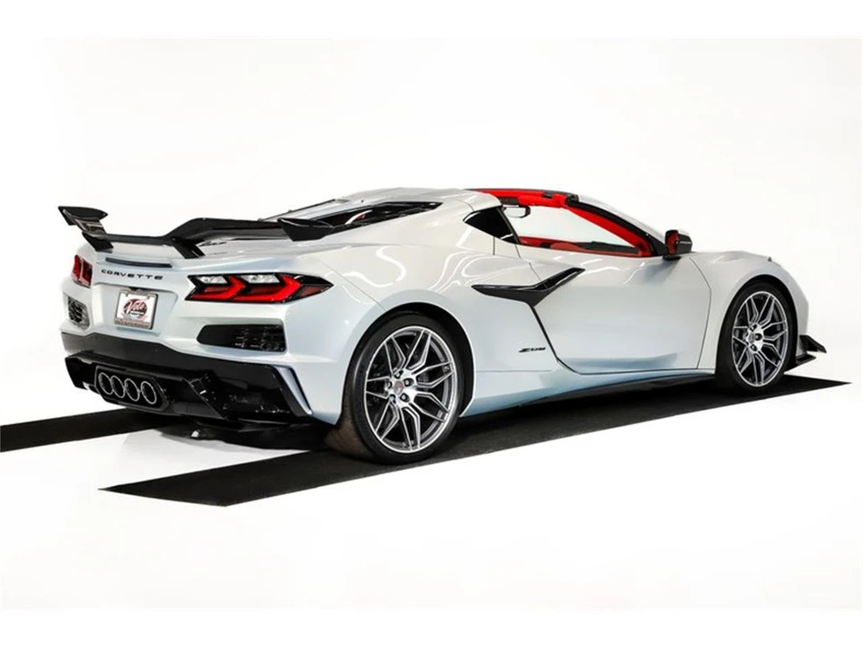 2023 Chevrolet Corvette C8 - Image 27 of 31