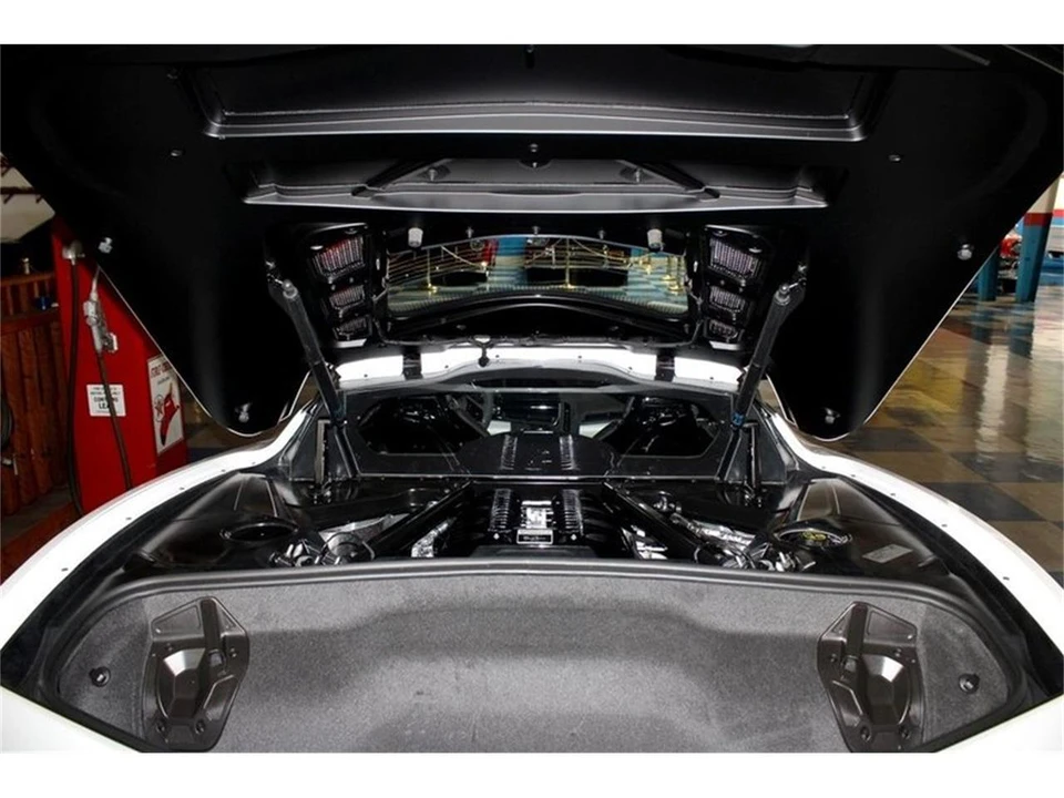 2023 Chevrolet Corvette C8 - Image 16 of 31