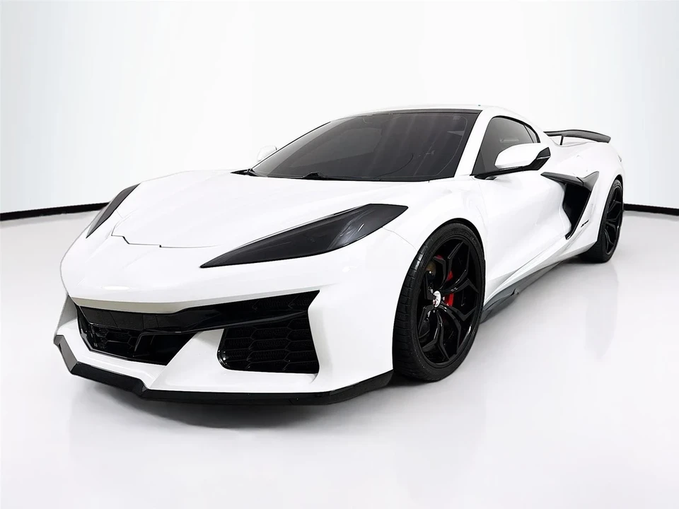 2023 Chevrolet Corvette C8 - Image 3 of 12